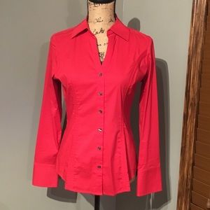 Express Essentials - long sleeve button up